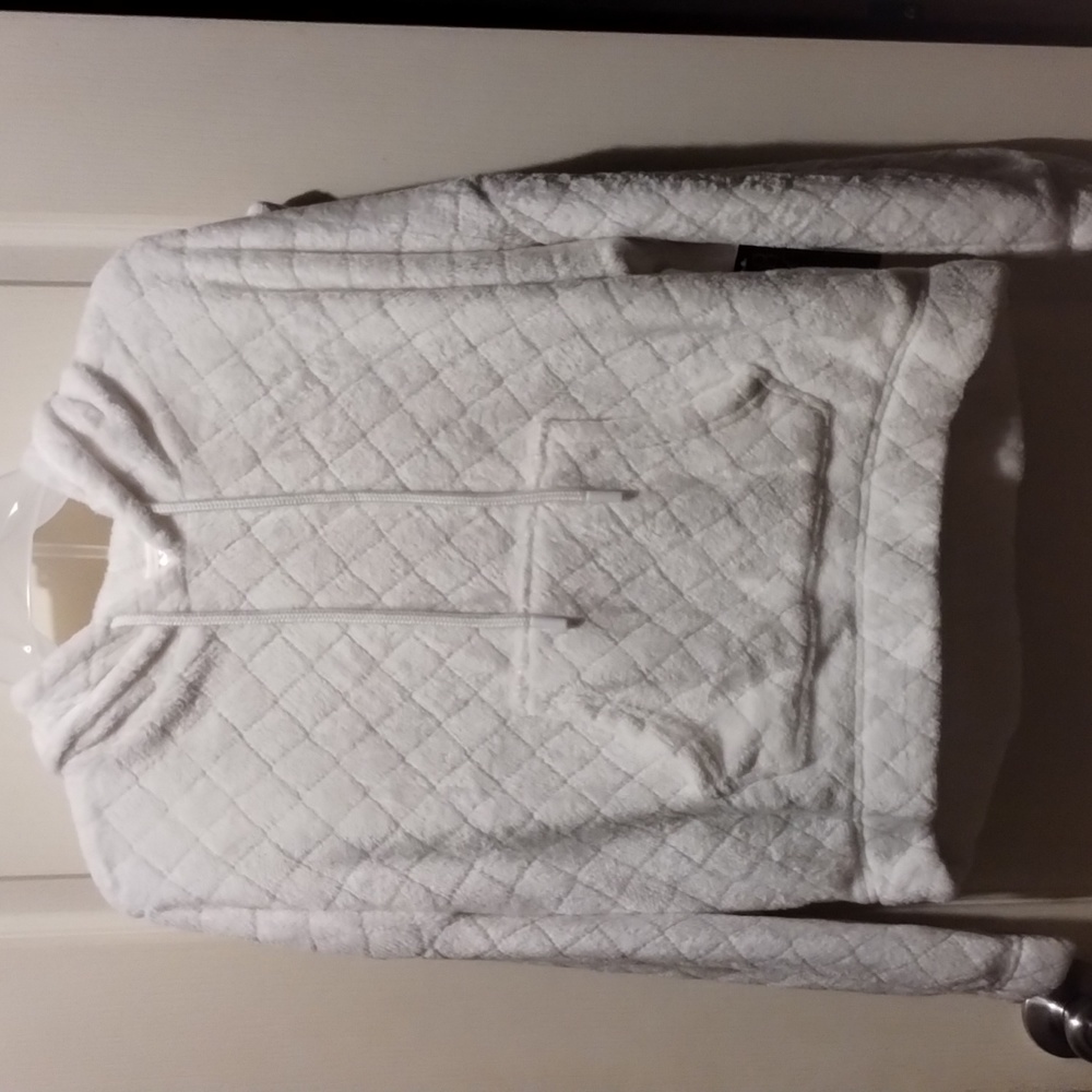 White fur hoodie snow baby pajama short set